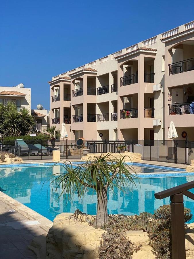 Royal Seacrest Residence Пафос Экстерьер фото