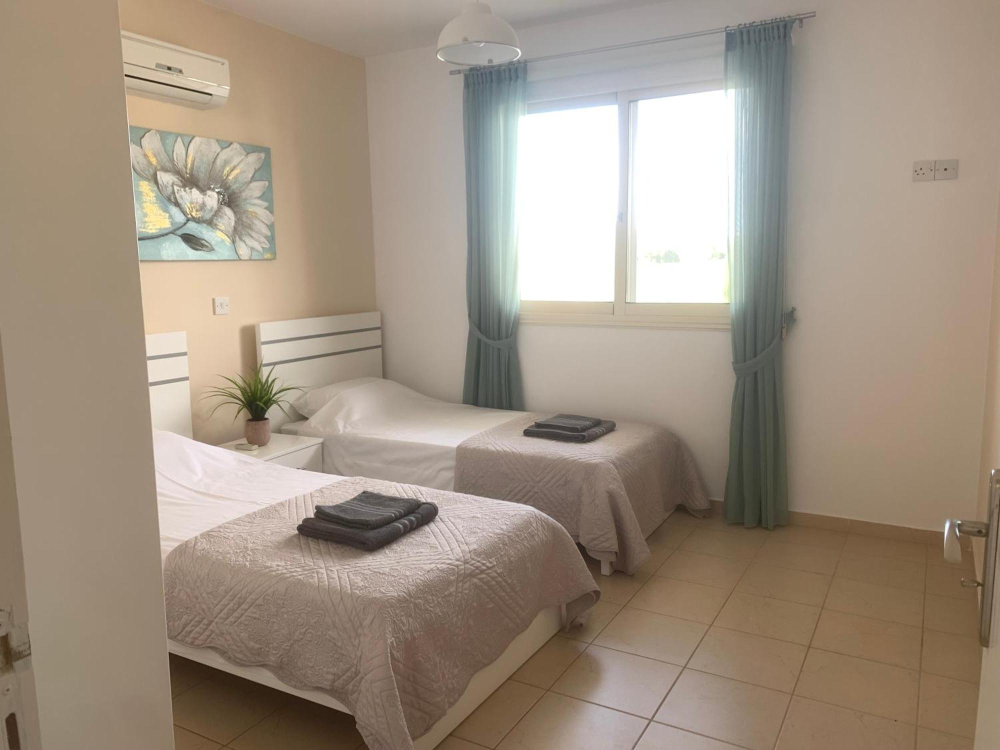 Royal Seacrest Residence Пафос Экстерьер фото